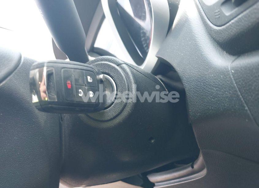 Photo 11 of 2016 Chevrolet Equinox LT (VIN 2GNFLFEK8G6211681)