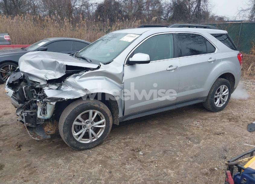 Photo 2 of 2017 Chevrolet Equinox LT (VIN 2GNFLFEK8H6156733)
