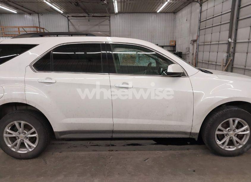 Photo 14 of 2017 Chevrolet Equinox LT (VIN 2GNFLFEK8H6243189)