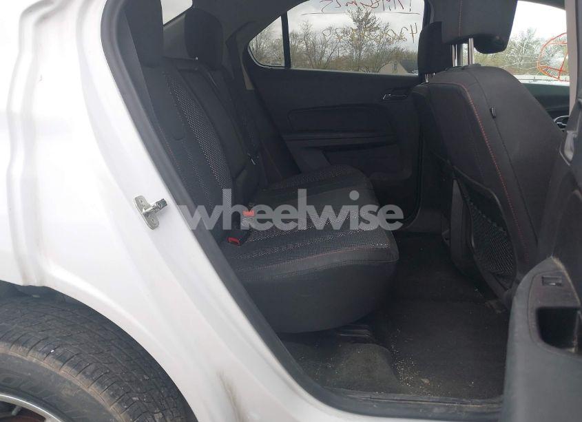 Photo 8 of 2017 Chevrolet Equinox LT (VIN 2GNFLFEK8H6300247)