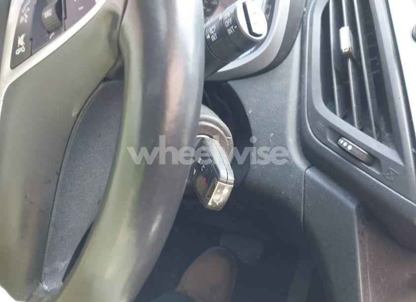 Photo 11 of 2015 Chevrolet Equinox 1LT (VIN 2GNFLFEK9F6233719)