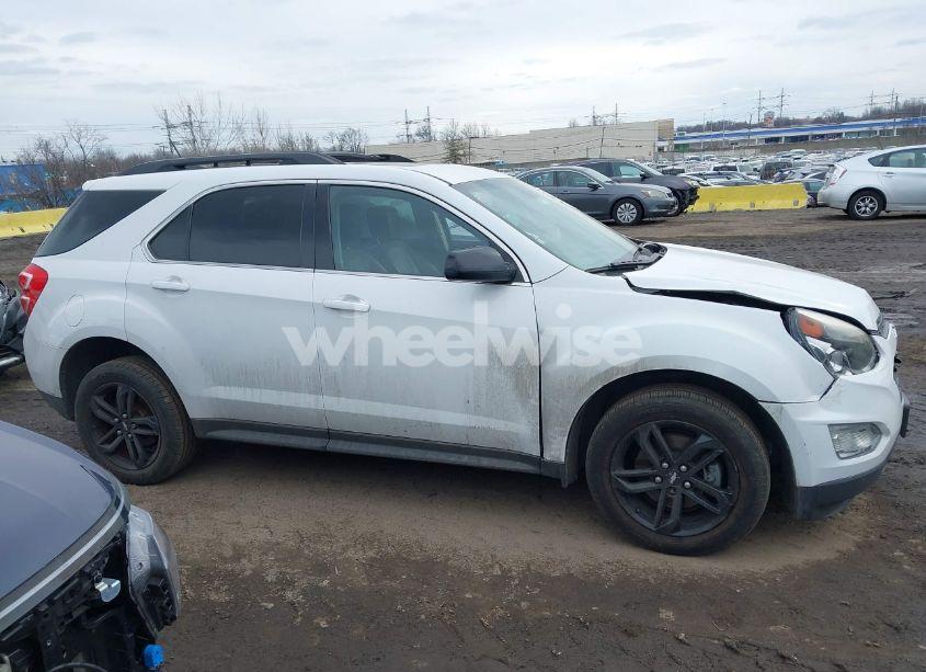 Photo 13 of 2017 Chevrolet Equinox LT (VIN 2GNFLFEK9H6233206)