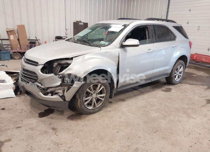 Photo 2 of 2017 Chevrolet Equinox LT (VIN 2GNFLFEK9H6260941)