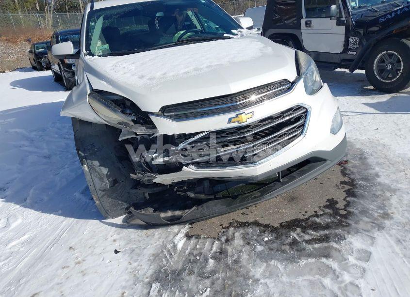 Photo 6 of 2017 Chevrolet Equinox LT (VIN 2GNFLFEK9H6263872)