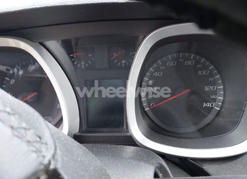 Photo 15 of 2015 Chevrolet Equinox 1LT (VIN 2GNFLFEKXF6277602)