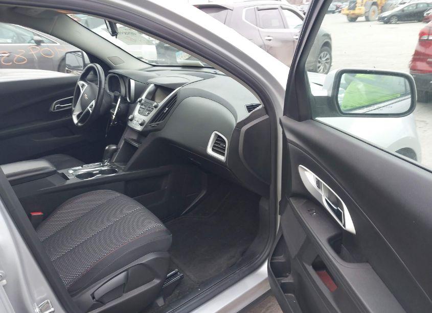 Photo 5 of 2017 Chevrolet Equinox LT (VIN 2GNFLFEKXH6231609)