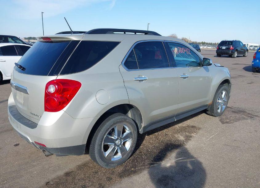 Photo 4 of 2014 Chevrolet Equinox 2LT (VIN 2GNFLGE37E6311766)