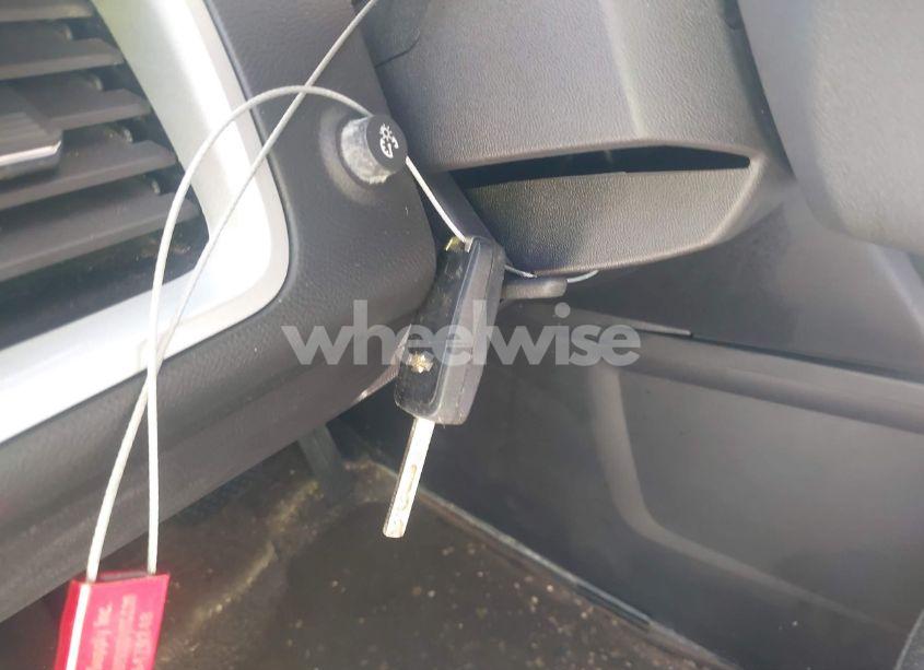 Photo 11 of 2016 Chevrolet Equinox LTZ (VIN 2GNFLGE3XG6163566)