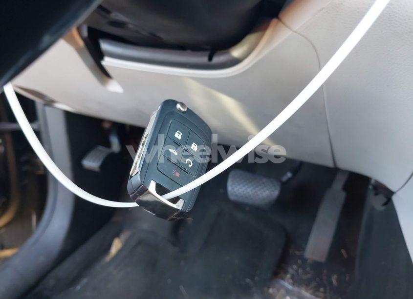 Photo 11 of 2015 Chevrolet Equinox 2LT (VIN 2GNFLGEK0F6171892)