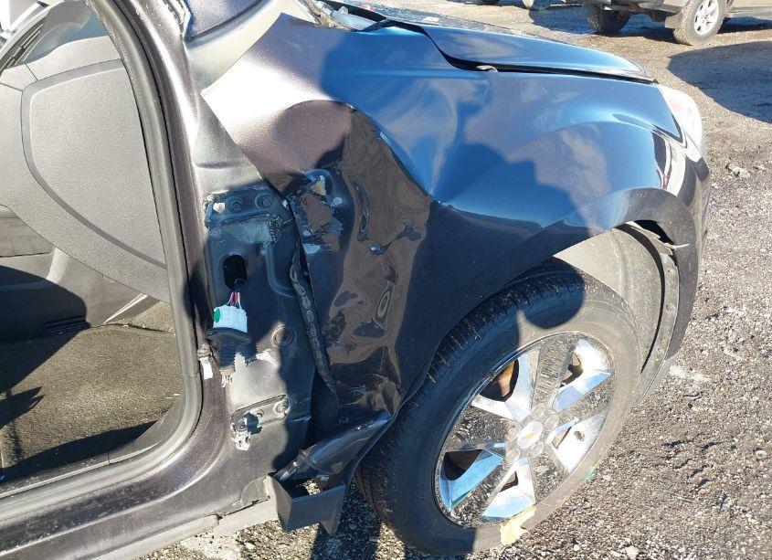 Photo 6 of 2015 Chevrolet Equinox 2LT (VIN 2GNFLGEK0F6347808)