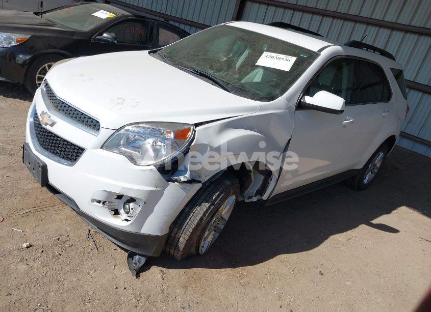 Photo 2 of 2015 Chevrolet Equinox 2LT (VIN 2GNFLGEK1F6371941)