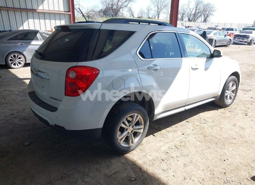 Photo 4 of 2015 Chevrolet Equinox 2LT (VIN 2GNFLGEK1F6371941)