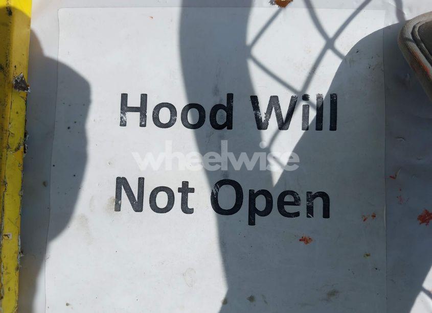 Photo 10 of 2017 Chevrolet Equinox PREMIER (VIN 2GNFLGEK4H6335485)