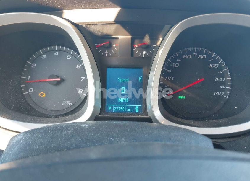 Photo 7 of 2012 Chevrolet Equinox 2LT (VIN 2GNFLNE57C6353177)