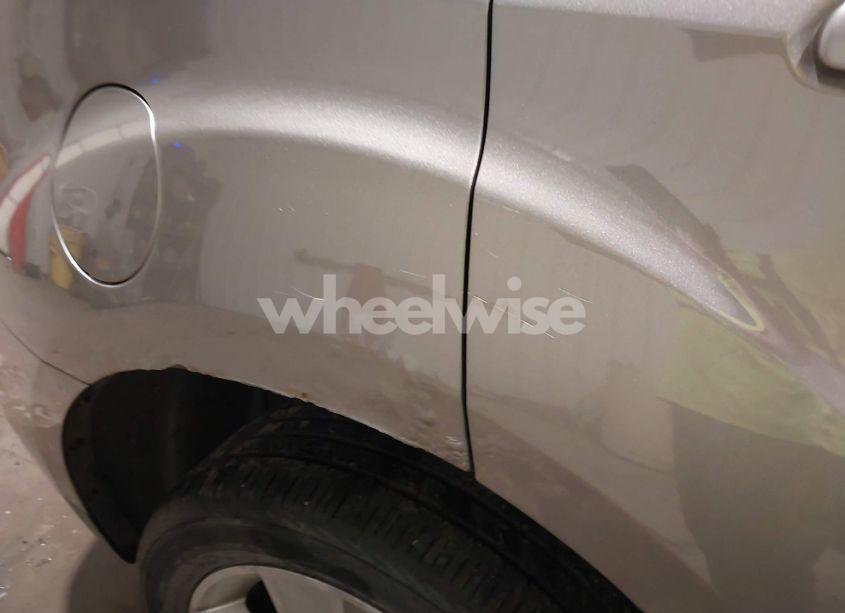 Photo 18 of 2012 Chevrolet Equinox 2LT (VIN 2GNFLNEK2C6277924)