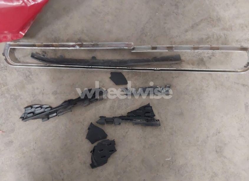 Photo 12 of 2013 Chevrolet Equinox 2LT (VIN 2GNFLNEK6D6289981)