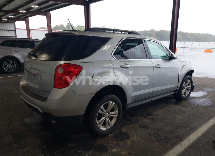 Photo 4 of 2013 Chevrolet Equinox 2LT (VIN 2GNFLPE32D6160883)