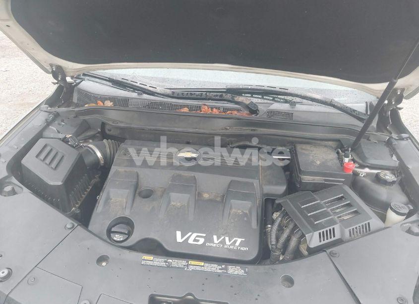 Photo 10 of 2012 Chevrolet Equinox 2LT (VIN 2GNFLPE51C6176590)