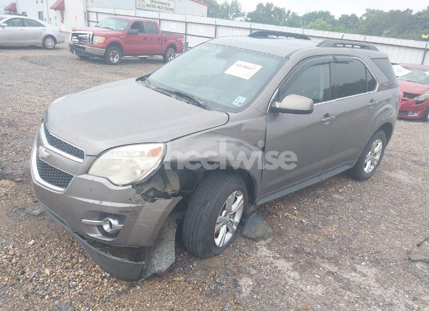 Photo 2 of 2012 Chevrolet Equinox 2LT (VIN 2GNFLPE51C6176590)