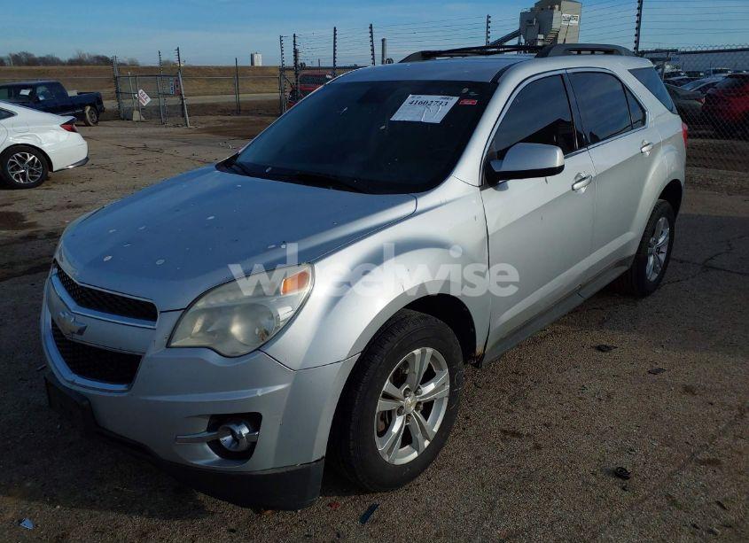 Photo 2 of 2012 Chevrolet Equinox 2LT (VIN 2GNFLPE58C6310933)