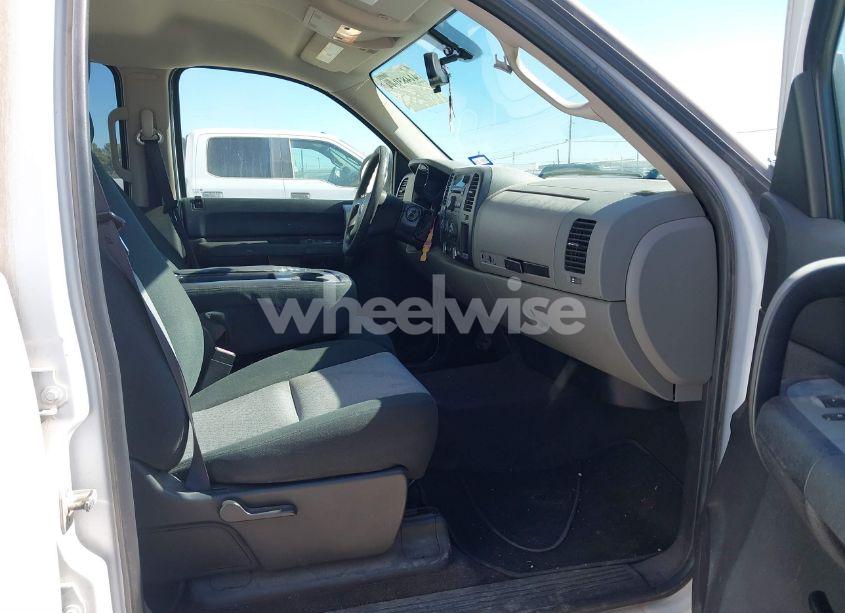 Photo 5 of 2008 Gmc Sierra 1500 SL (VIN 2GTEC13C781134271)