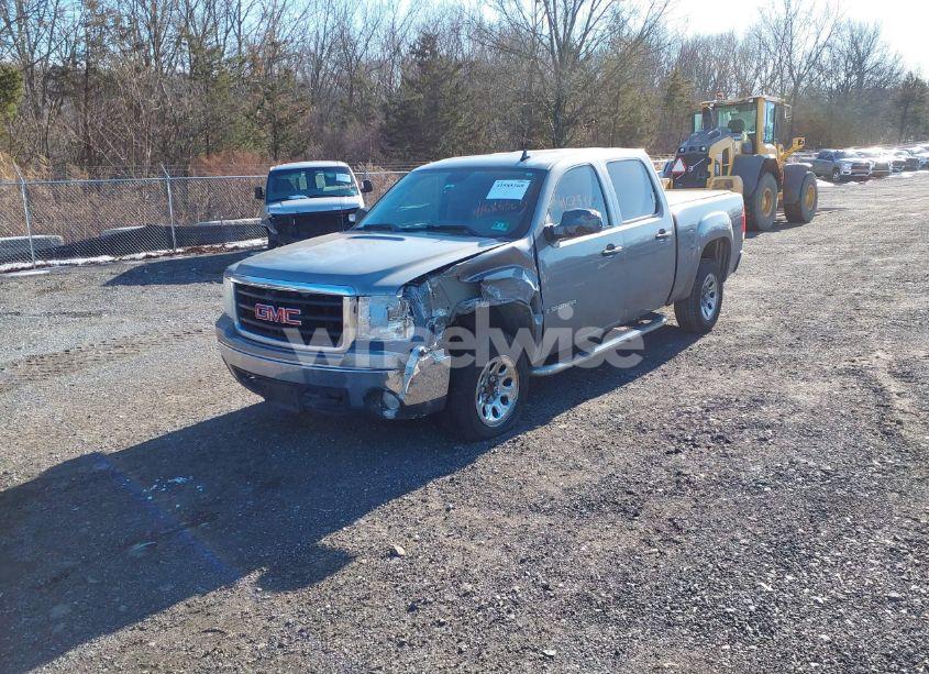Photo 2 of 2007 Gmc Sierra 1500 WORK TRUCK (VIN 2GTEC13CX71660974)