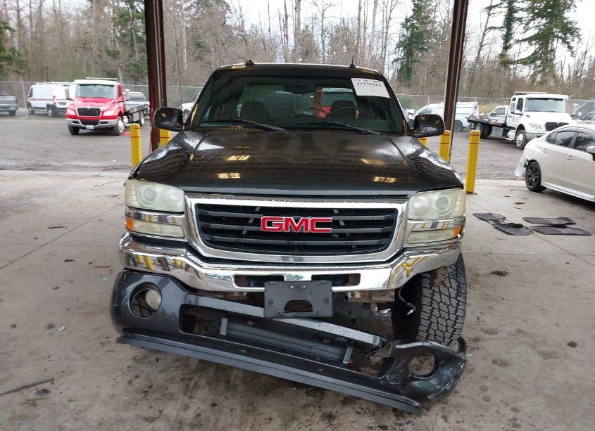Photo 12 of 2005 Gmc Sierra 1500 SLE (VIN 2GTEC13T451116547)