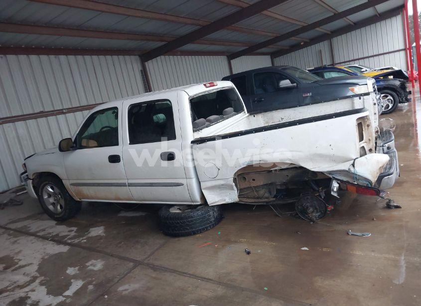 Photo 14 of 2005 Gmc Sierra 1500 SLE (VIN 2GTEC13T651171078)