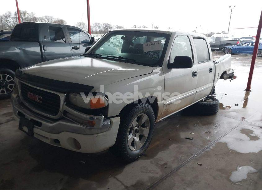 Photo 2 of 2005 Gmc Sierra 1500 SLE (VIN 2GTEC13T651171078)