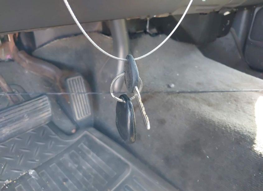 Photo 11 of 2005 Gmc Sierra 1500 SLE (VIN 2GTEC13T751370804)