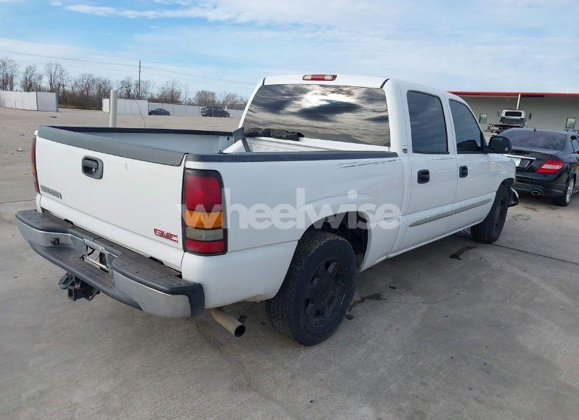 Photo 4 of 2005 Gmc Sierra 1500 SLE (VIN 2GTEC13T851125185)