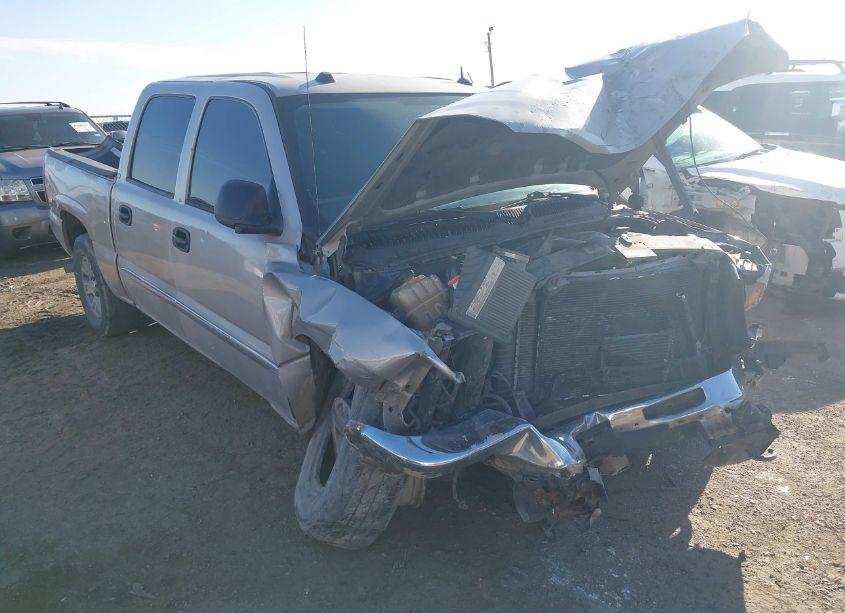 2005 Gmc Sierra 1500 SLE (VIN 2GTEC13T851180297) main photo