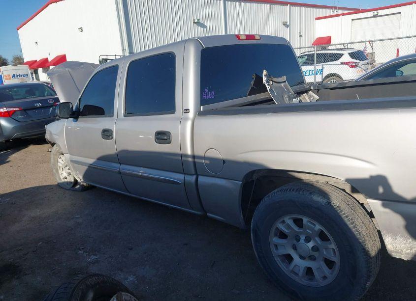 Photo 14 of 2005 Gmc Sierra 1500 SLE (VIN 2GTEC13T851180297)