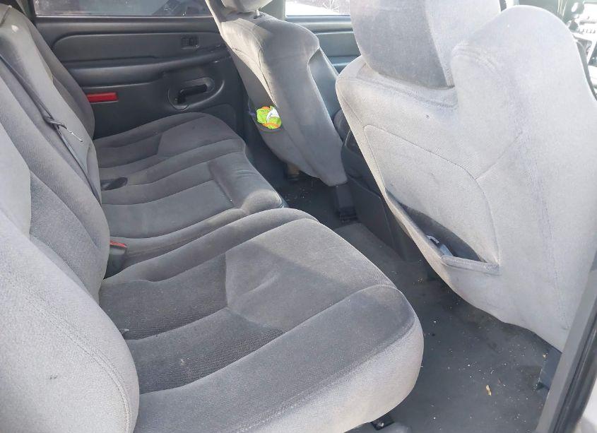 Photo 8 of 2005 Gmc Sierra 1500 SLE (VIN 2GTEC13T851180297)