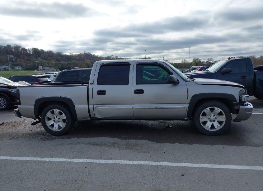 Photo 13 of 2005 Gmc Sierra 1500 SLE (VIN 2GTEC13T851316928)