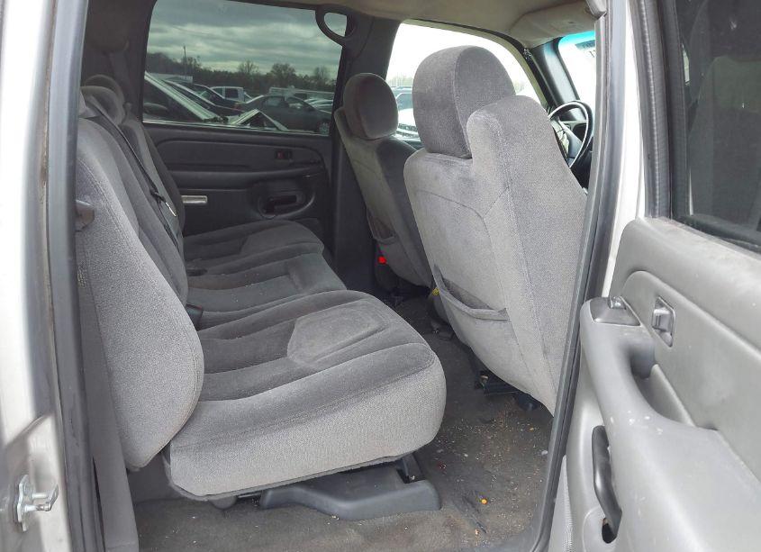 Photo 8 of 2005 Gmc Sierra 1500 SLE (VIN 2GTEC13T851316928)