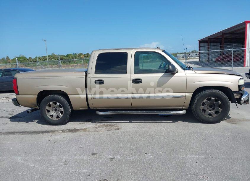 Photo 13 of 2005 Gmc Sierra 1500 SLE (VIN 2GTEC13T951215204)