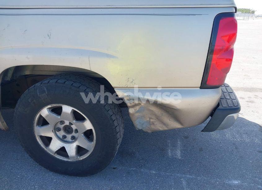 Photo 17 of 2005 Gmc Sierra 1500 SLE (VIN 2GTEC13T951215204)