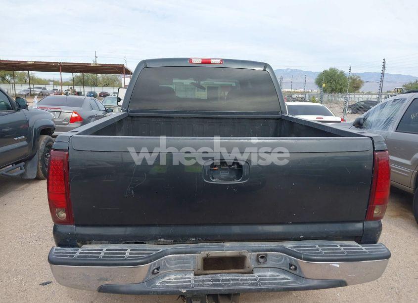 Photo 16 of 2005 Gmc Sierra 1500 SLT (VIN 2GTEC13TX51359439)