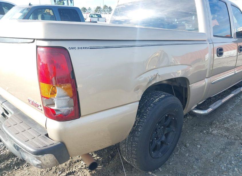 Photo 11 of 2006 Gmc Sierra 1500 SL (VIN 2GTEC13V561257632)