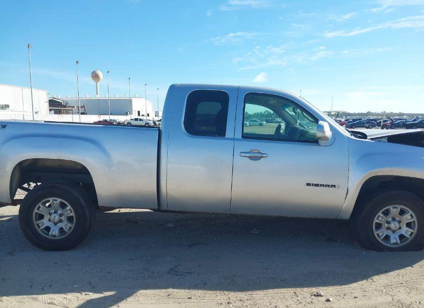 Photo 13 of 2007 Gmc Sierra 1500 WORK TRUCK (VIN 2GTEC19C171710975)