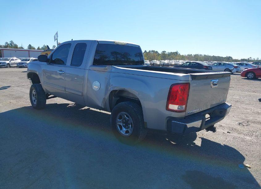 Photo 3 of 2007 Gmc Sierra 1500 SLE1 (VIN 2GTEC19JX71647888)