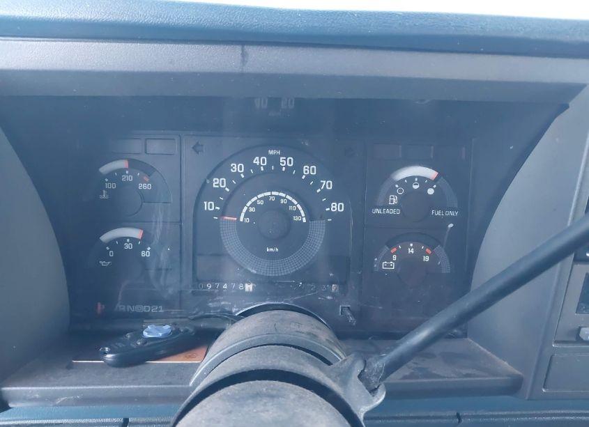 Photo 7 of 1990 Gmc Sierra C1500 (VIN 2GTEC19K6L1561125)