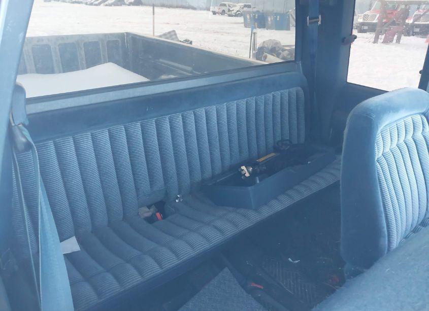 Photo 8 of 1990 Gmc Sierra C1500 (VIN 2GTEC19K6L1561125)