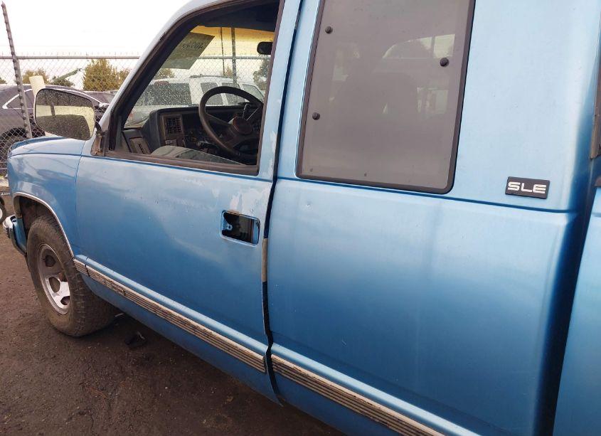 Photo 6 of 1994 Gmc Sierra C1500 (VIN 2GTEC19KXR1526435)