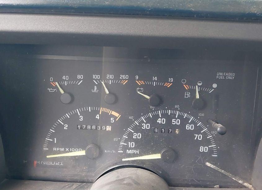 Photo 7 of 1994 Gmc Sierra C1500 (VIN 2GTEC19KXR1526435)