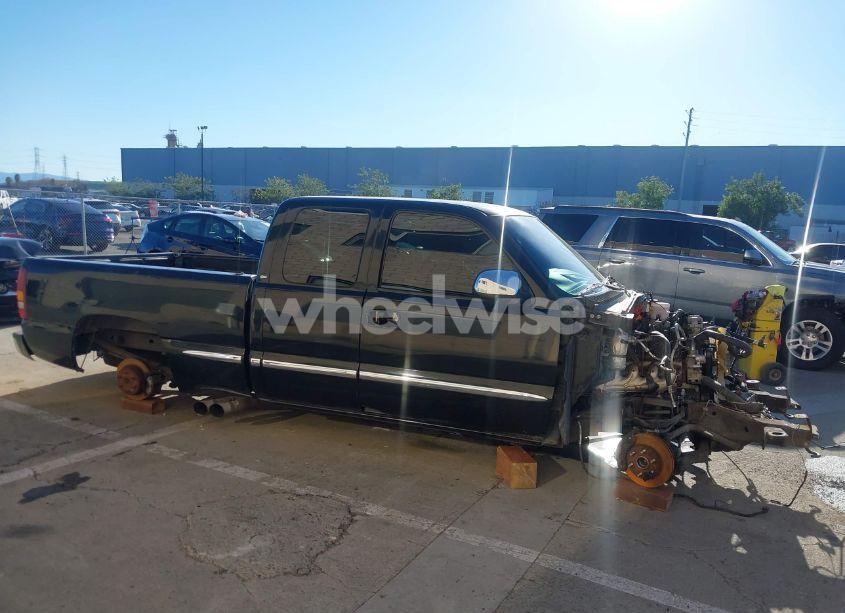 2002 Gmc Sierra 1500 SLE (VIN 2GTEC19T121406232) main photo