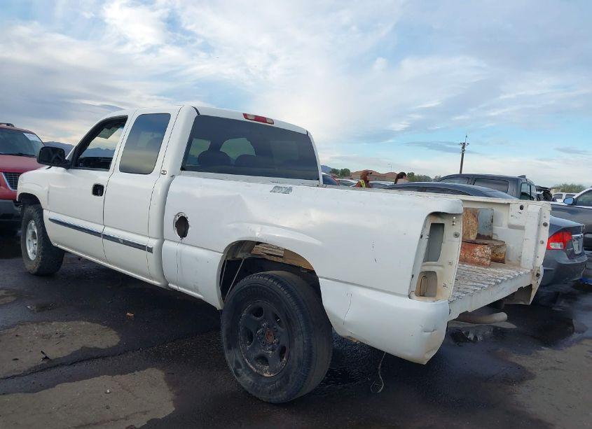 Photo 3 of 2001 Gmc Sierra 1500 SLE (VIN 2GTEC19T211268747)