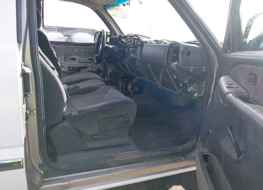 Photo 5 of 2001 Gmc Sierra 1500 SLE (VIN 2GTEC19T211268747)