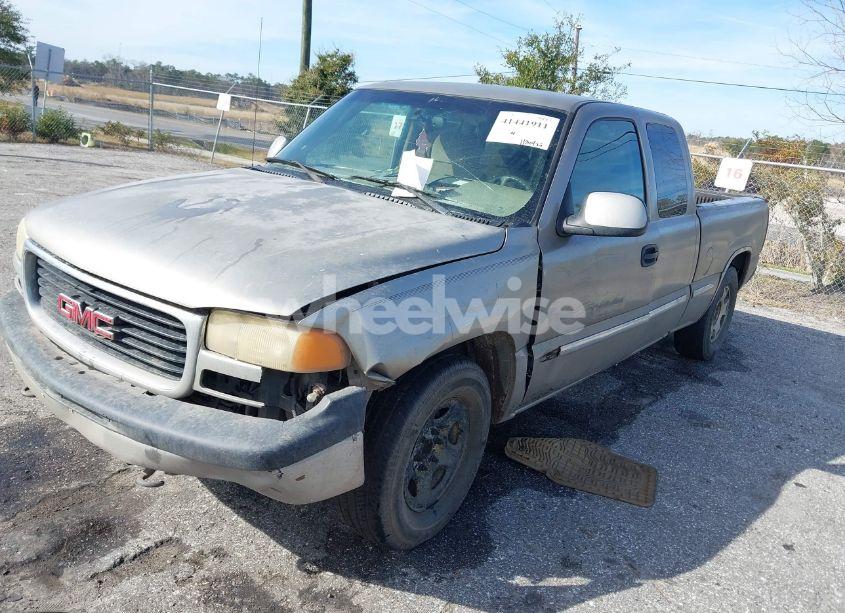 Photo 2 of 2002 Gmc Sierra 1500 SLE (VIN 2GTEC19T221357087)